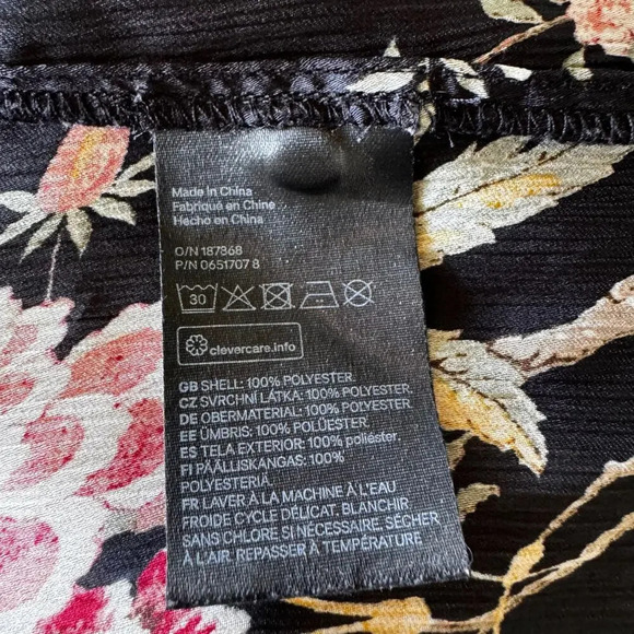 GP & J Baker Floral Bird Print Lightweight Button Up Blouse - Picture 11 of 11